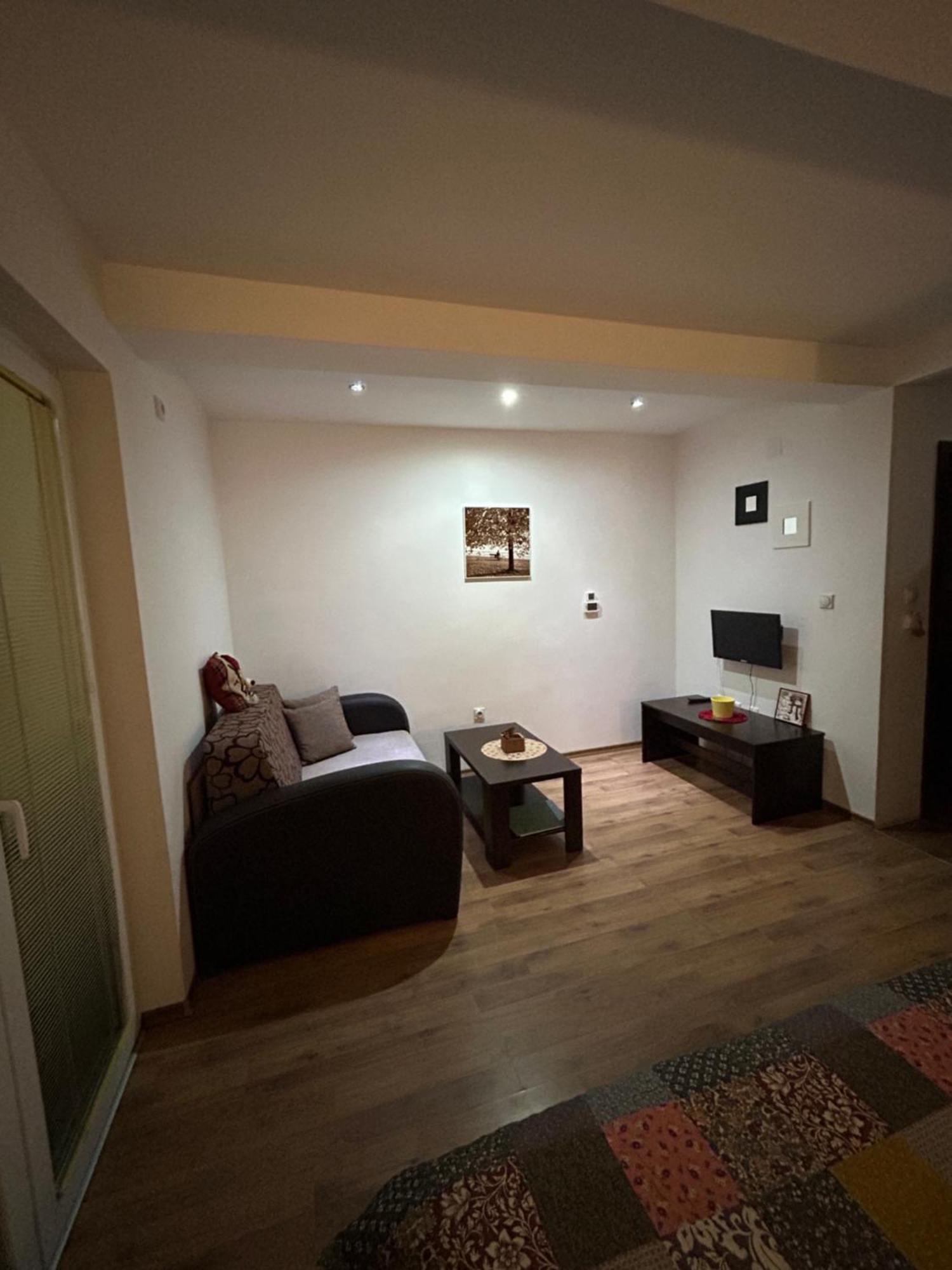 Hestia Apartments Μπέροβο Εξωτερικό φωτογραφία